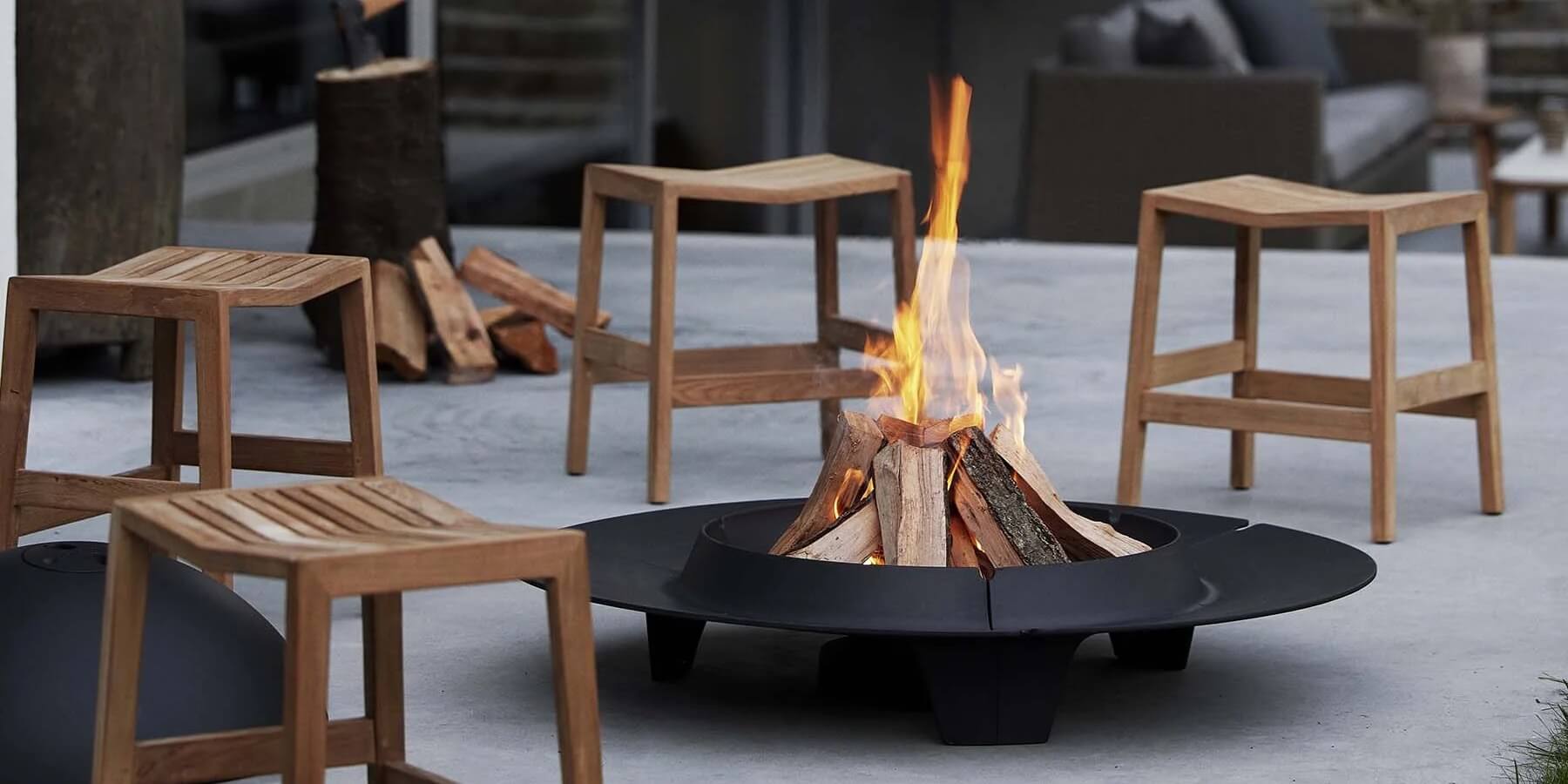 Очаг для костра Ember от Cane-line, www.parasols.ru